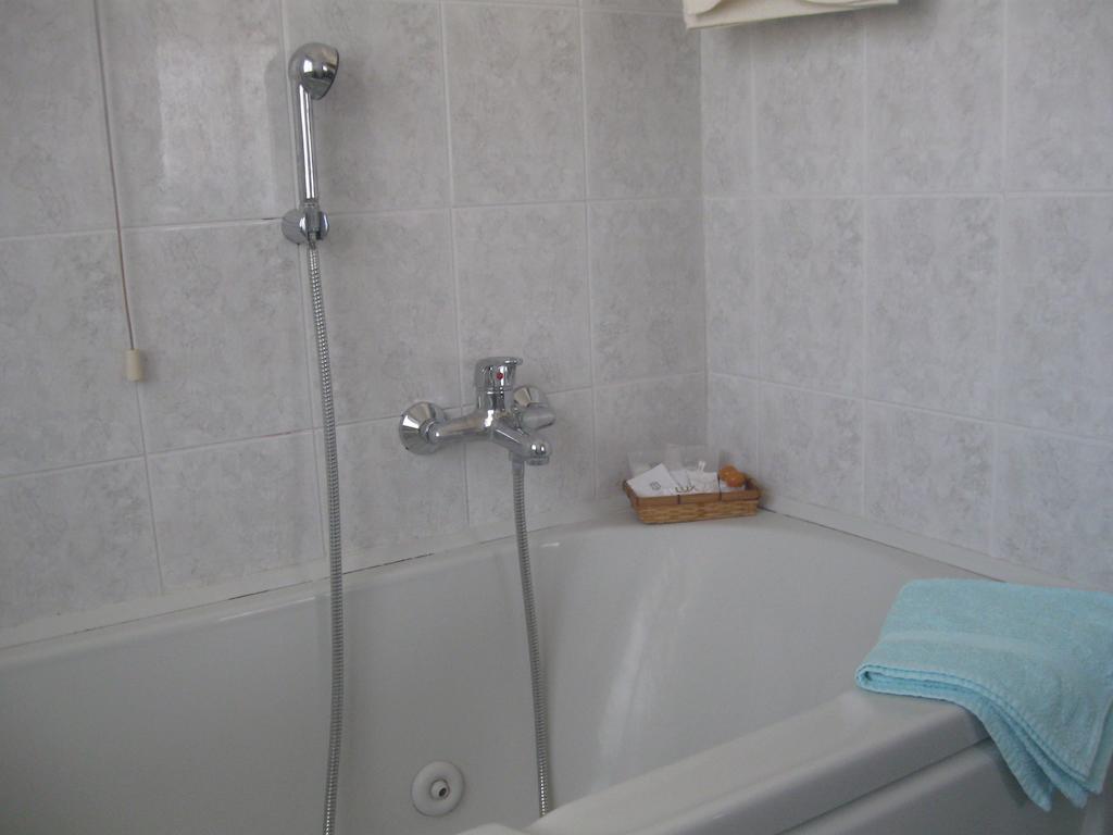Albergo Del Turista Vernasca 部屋 写真