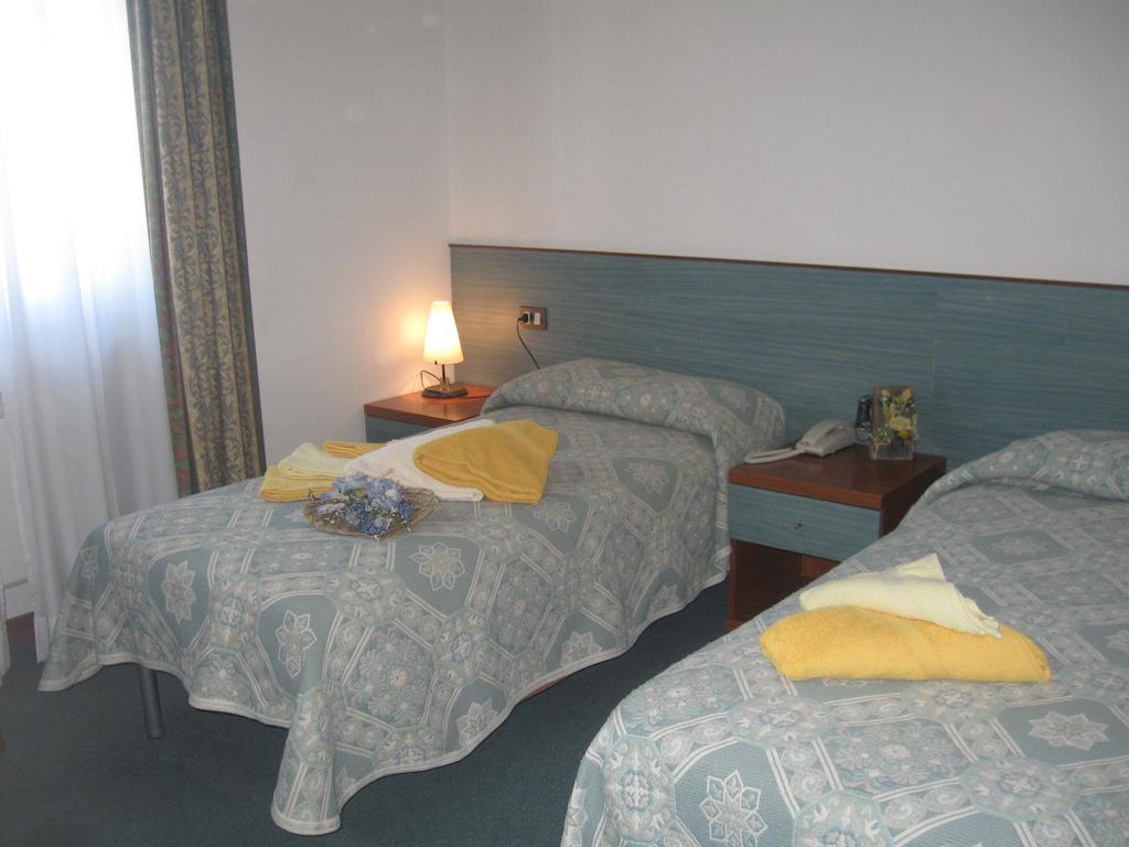 Albergo Del Turista Vernasca 部屋 写真