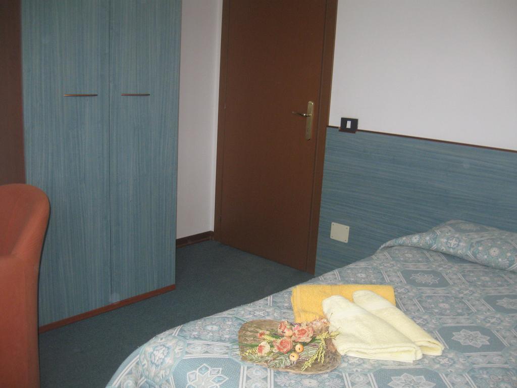 Albergo Del Turista Vernasca 部屋 写真