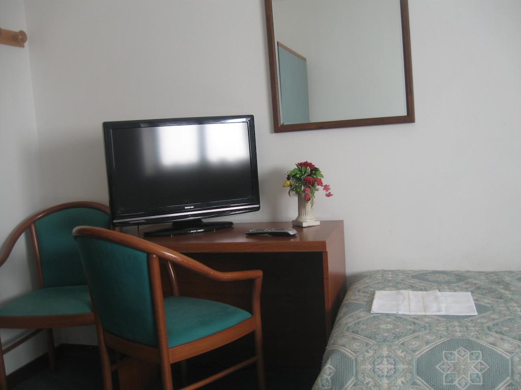 Albergo Del Turista Vernasca 部屋 写真