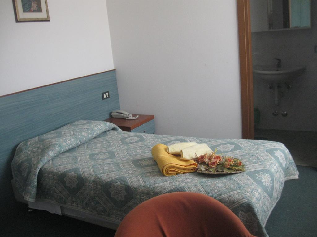 Albergo Del Turista Vernasca 部屋 写真